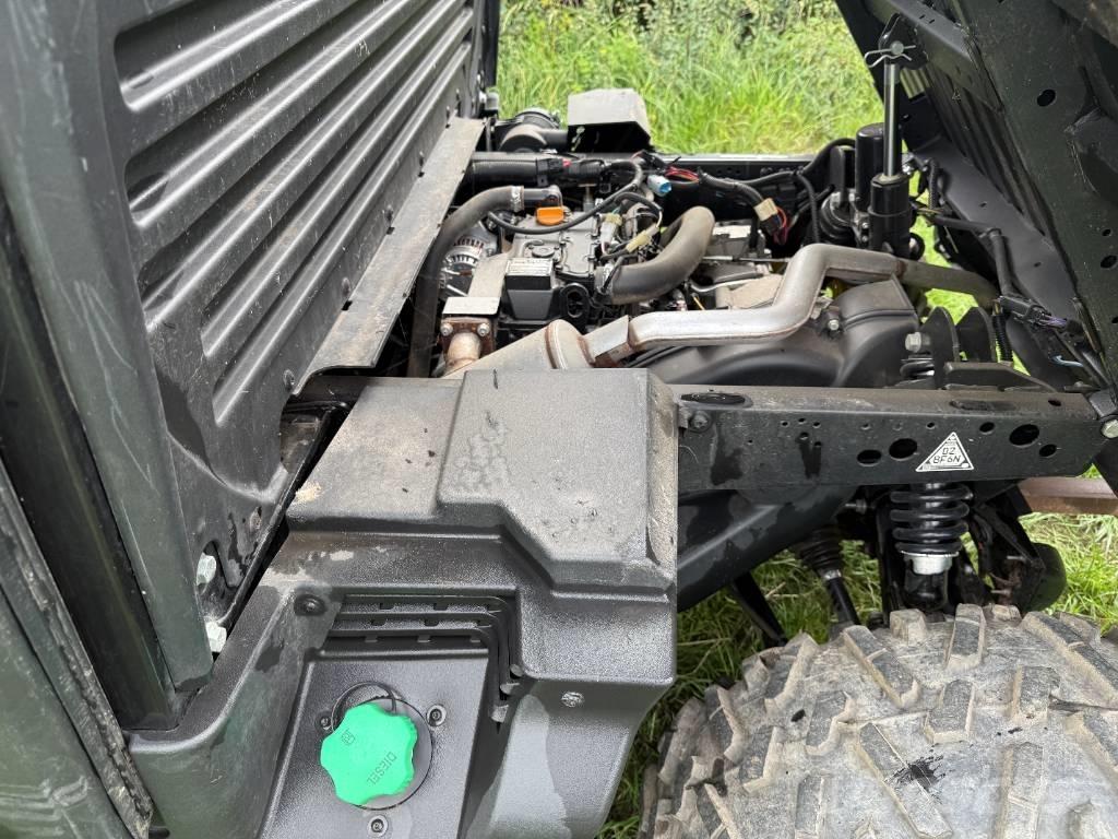 John Deere XUV 865 Arbeitsfahrzeuge