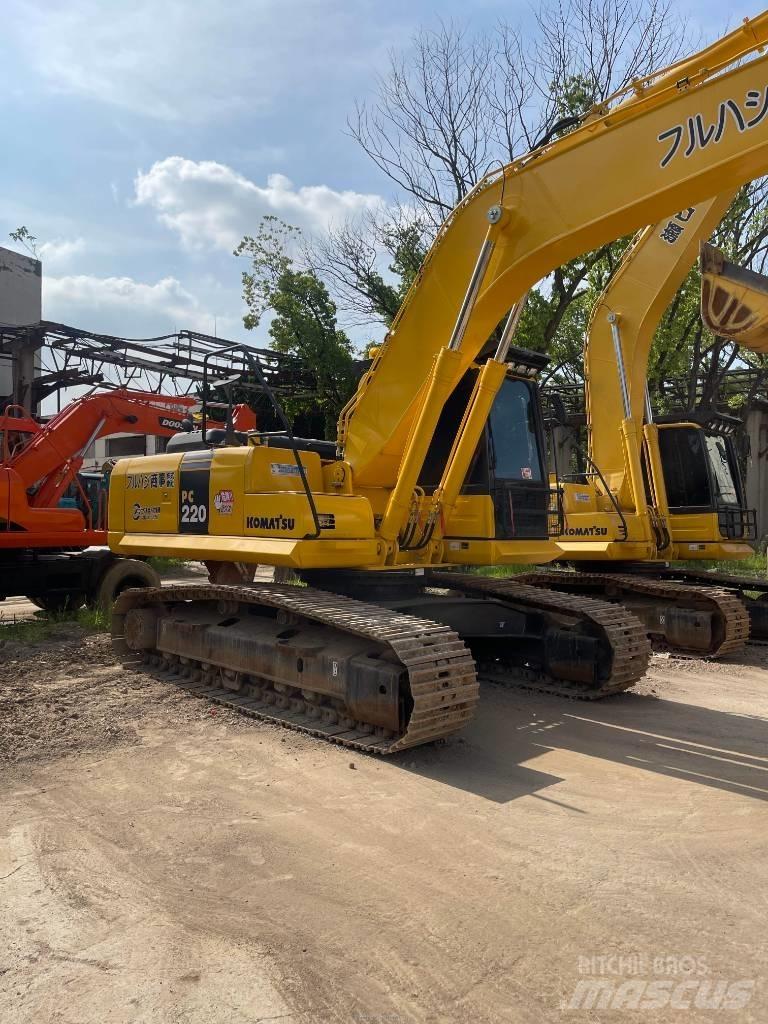 Komatsu PC 220-8 Raupenbagger