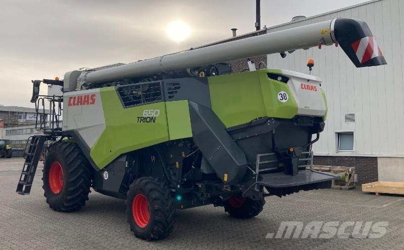 CLAAS TRION 650 Mähdrescher