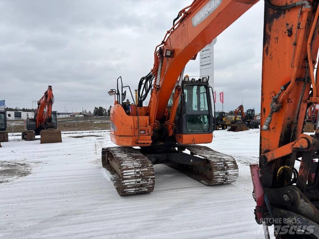 Doosan DX225 LC R Raupenbagger