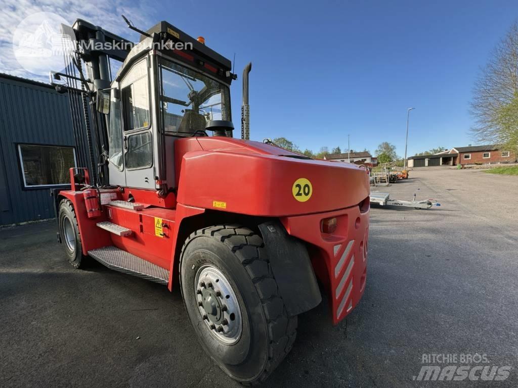 Kalmar DCE 120 Diesel Stapler