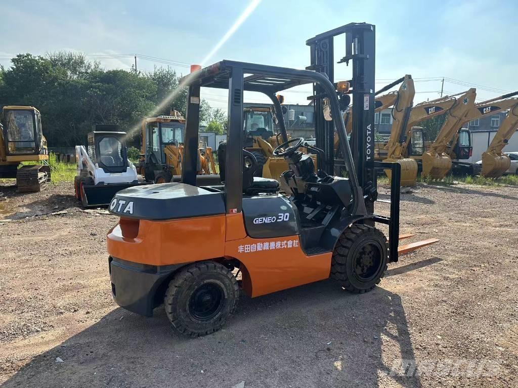 Toyota 30 forklift Diesel Stapler