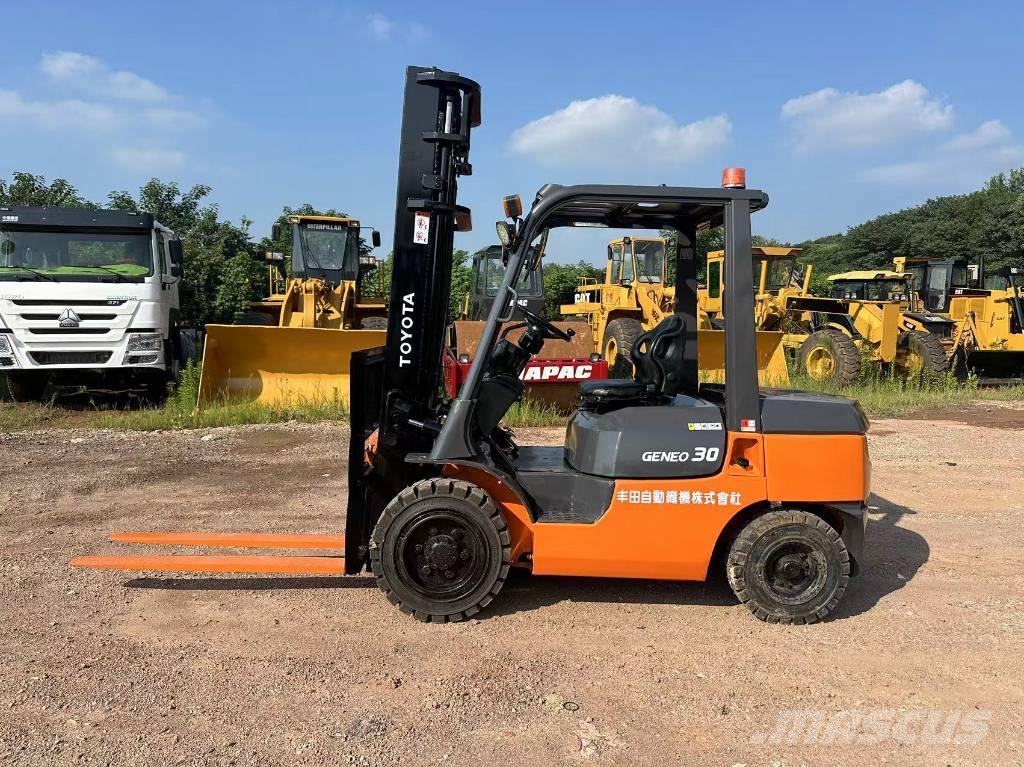 Toyota 30 forklift Diesel Stapler
