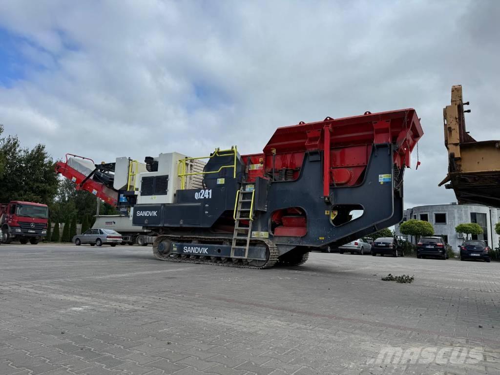 Sandvik QJ 241 Mobile Brecher