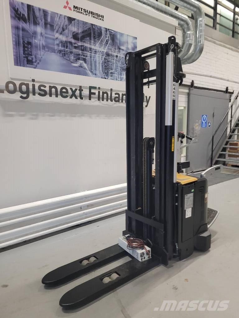 CAT NSV 16N Selbstfahrstapler