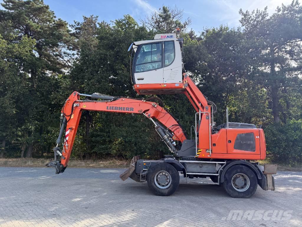 Liebherr LH 22 M Materialumschlag