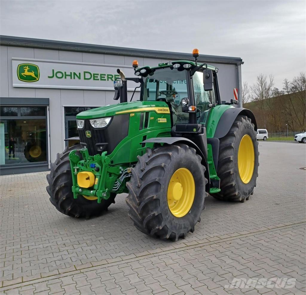 John Deere 6M 220 Traktoren
