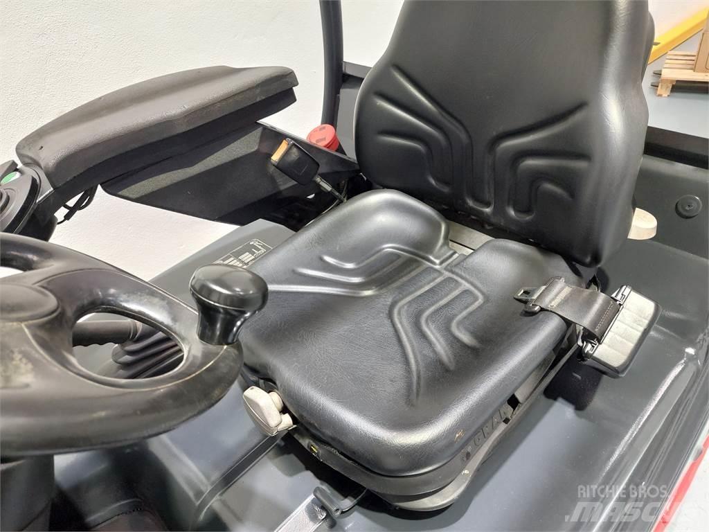 Linde E16 02 Elektro Stapler