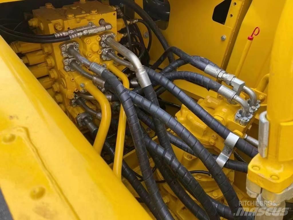 Komatsu 200-8 Raupenbagger