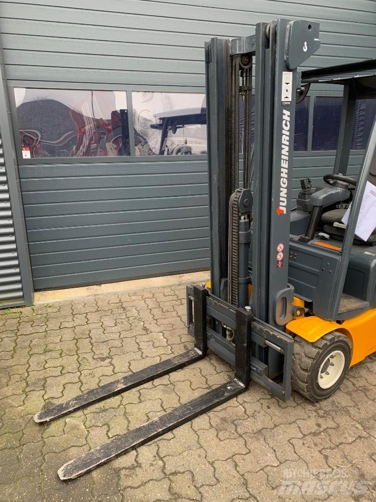Jungheinrich EFG 218 Elektro Stapler