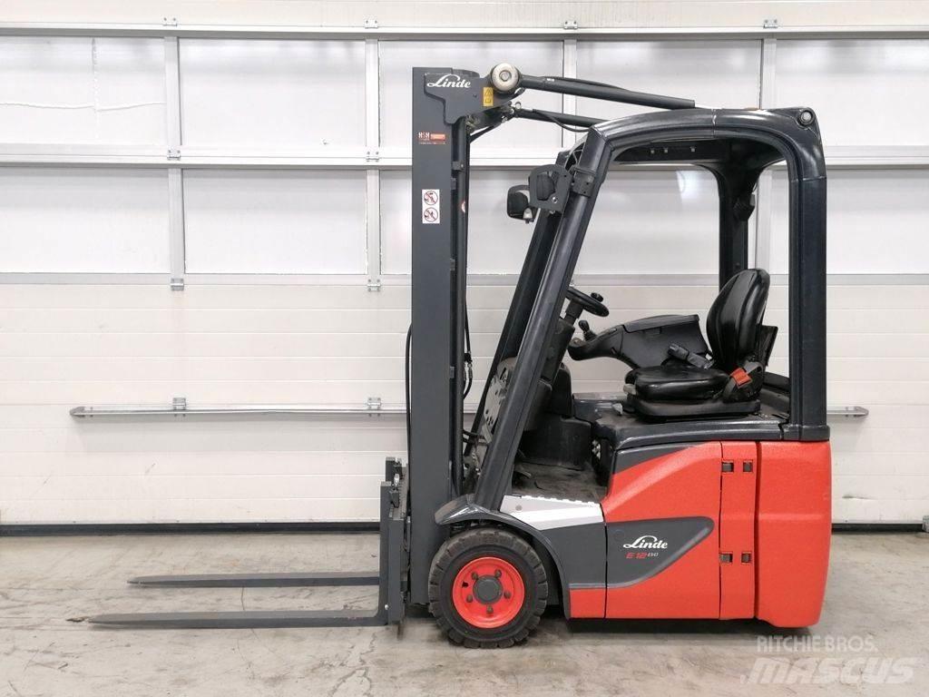 Linde E12-02 Elektro Stapler