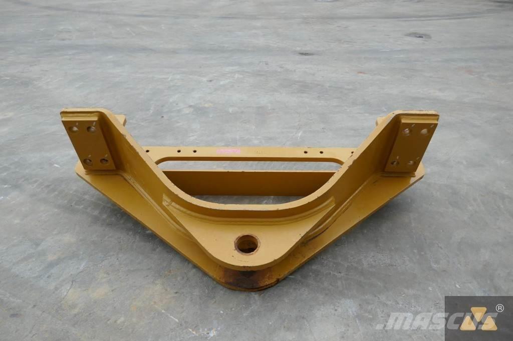 CAT 140M3 Drawbar Transport Sonstige