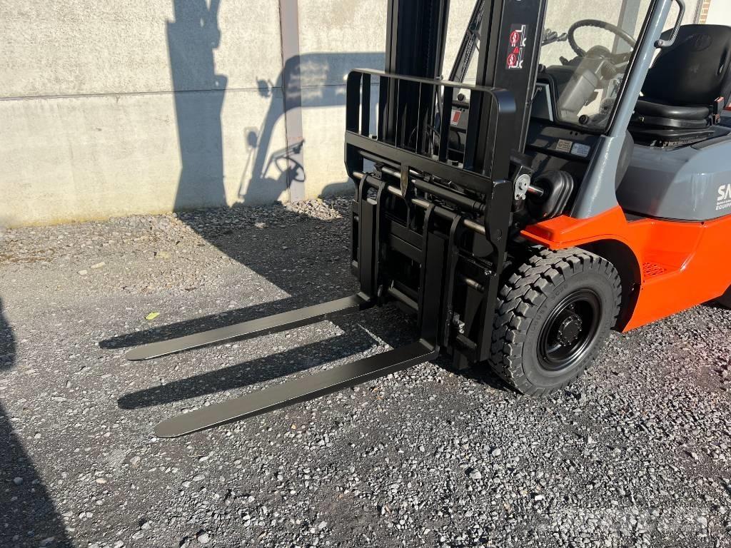 Toyota 42-7FGF25 Gas Stapler