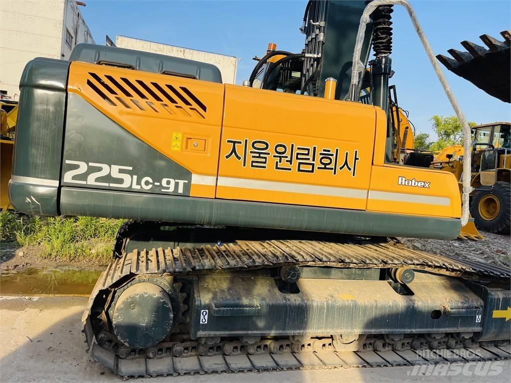 Hyundai 225 lc 9t Raupenbagger
