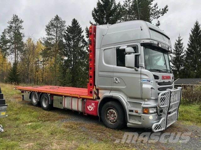 Scania R 560 6*2 Pritschenwagen/Pritschenwagen mit Seitenklappe