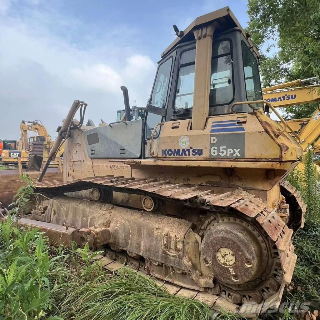 Komatsu D 65 P-12 Bulldozer