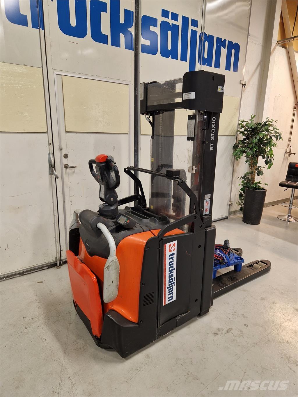 Toyota SPE160L Selbstfahrstapler