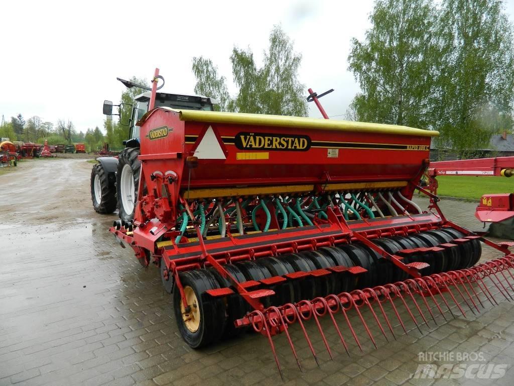 Väderstad 4 Drillmaschinen
