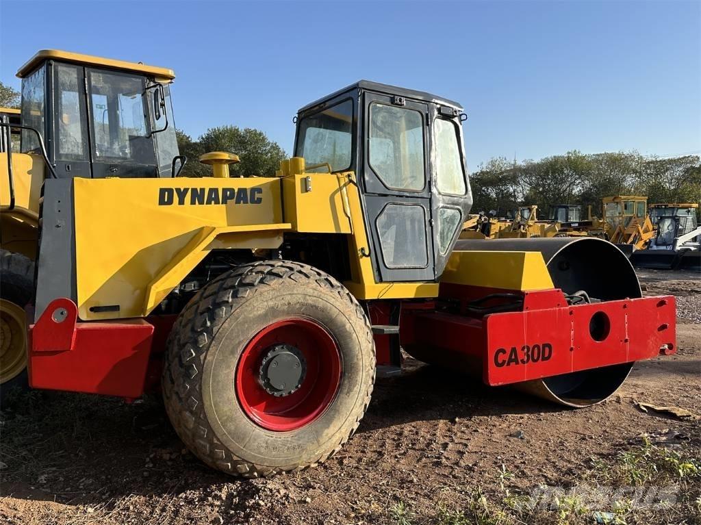 Dynapac CA 30 D Walzenzüge