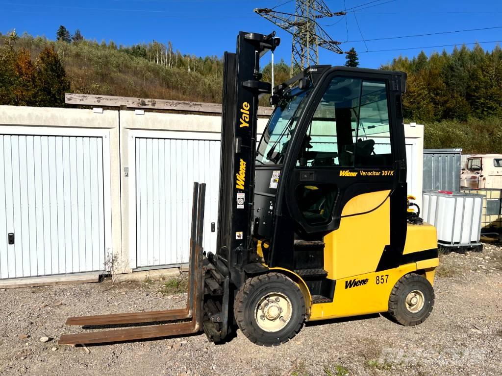 Yale GLP 030 VX Gas Stapler