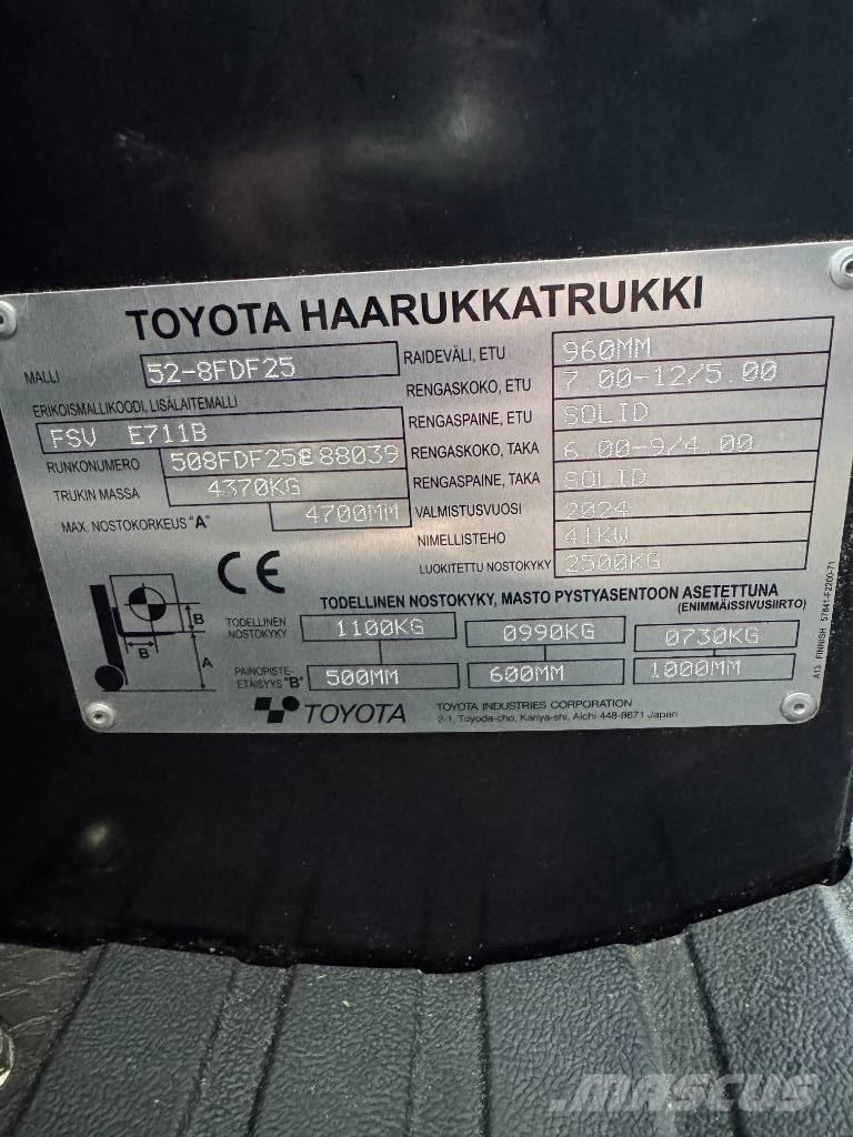 Toyota 52-8 FDF 25 Diesel Stapler