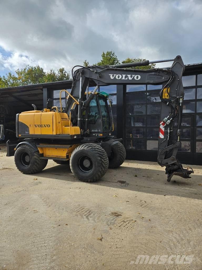 Volvo EW 140 C Mobilbagger