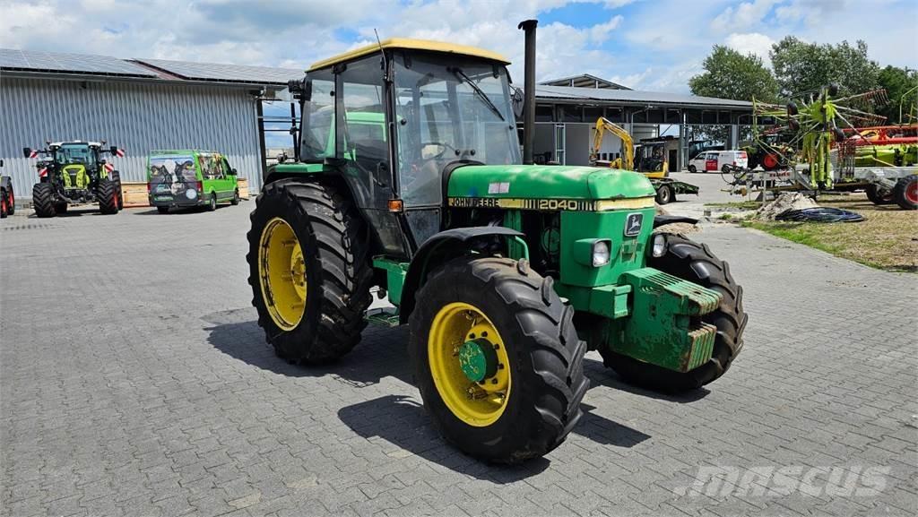 John Deere 2040A Traktoren