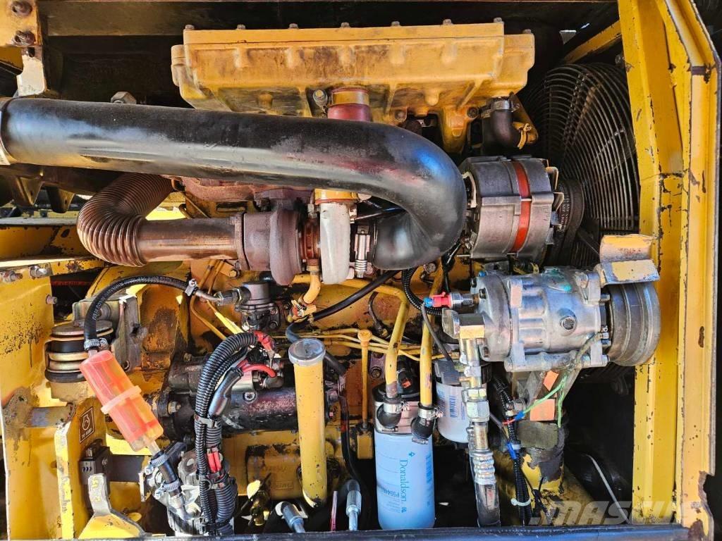 CAT M 312 Mobilbagger