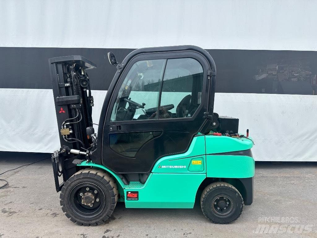 Mitsubishi FD 35 N Diesel Stapler