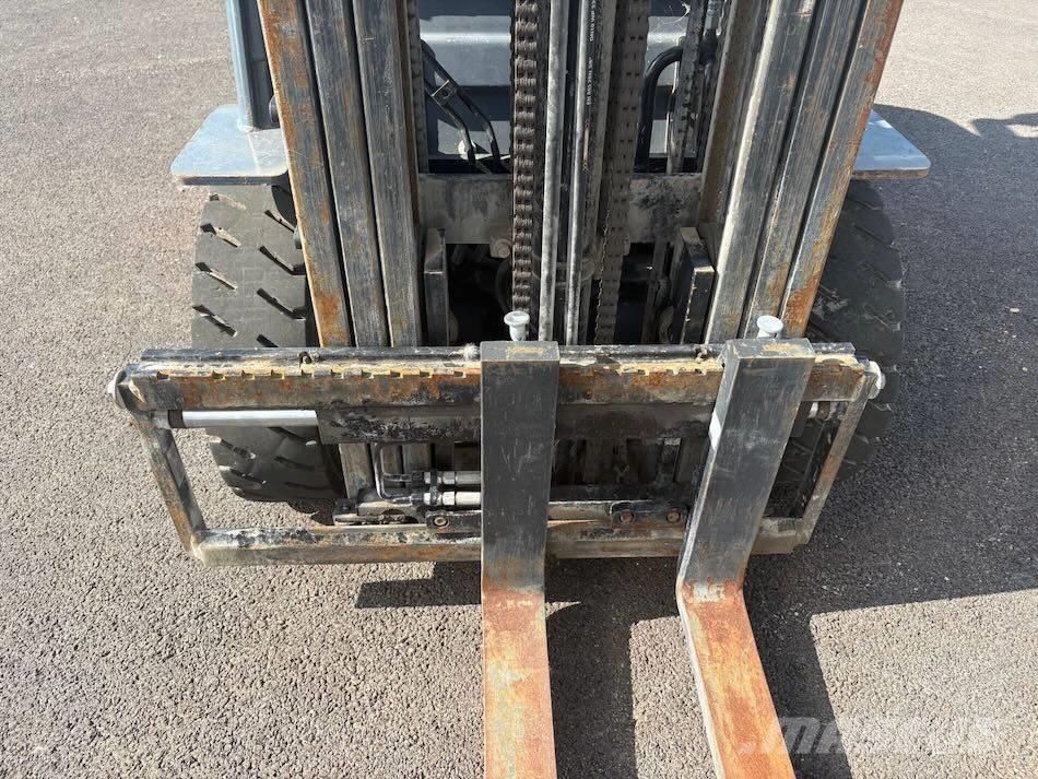 Toyota 8 FDF 25 Diesel Stapler