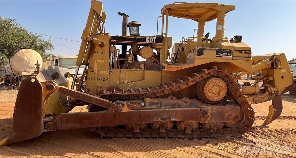 CAT D8R Bulldozer