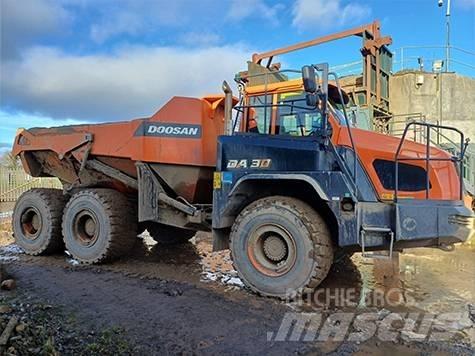 Doosan DA 30 -7 Dumper - Knickgelenk
