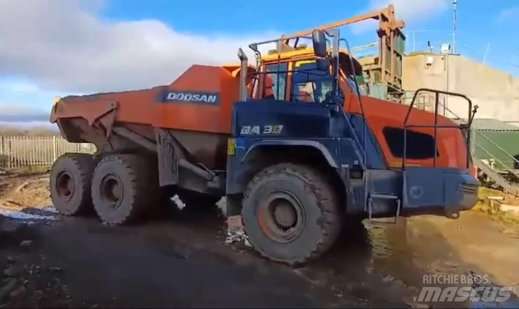Doosan DA 30 -7 Dumper - Knickgelenk