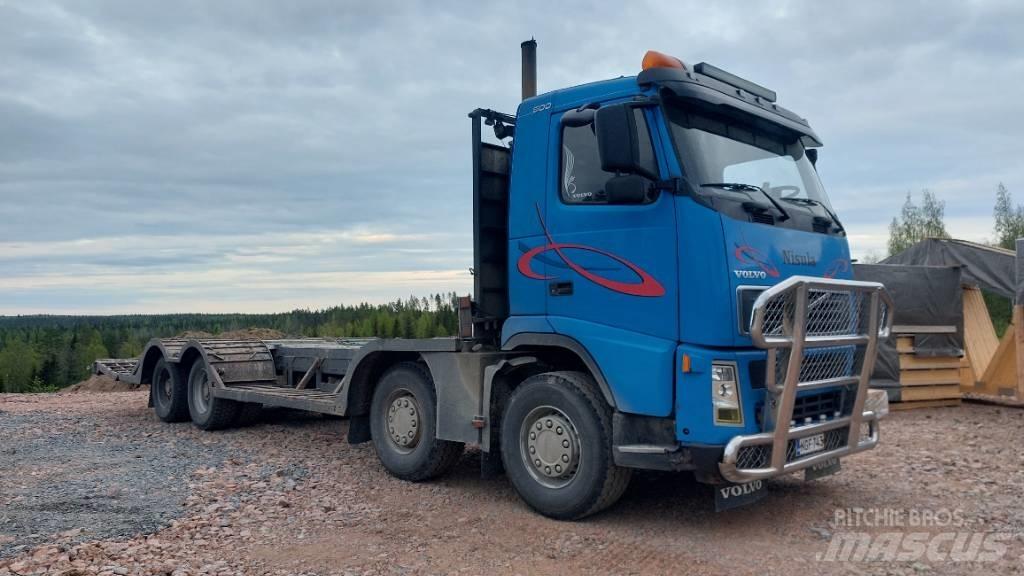 Volvo FH12 8x4 Forsttransportfahrzeuge