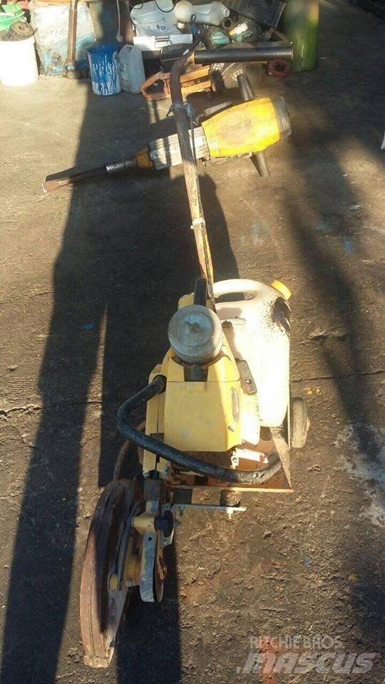 Still 300 Kleine Asphaltmaschinen