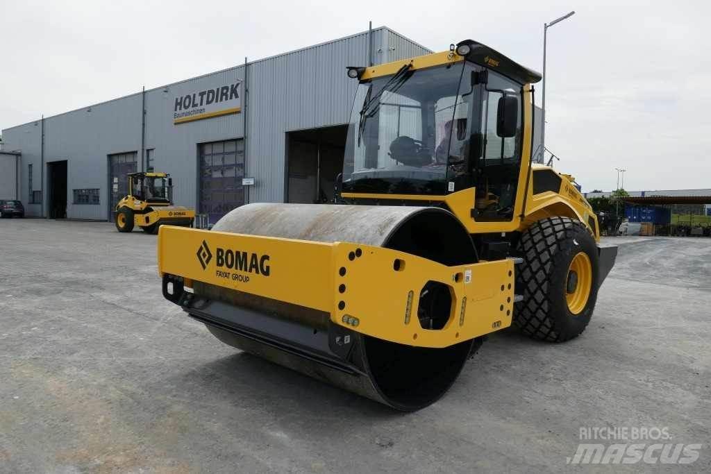 Bomag BW 213 DH-5 Erdbauwalzen