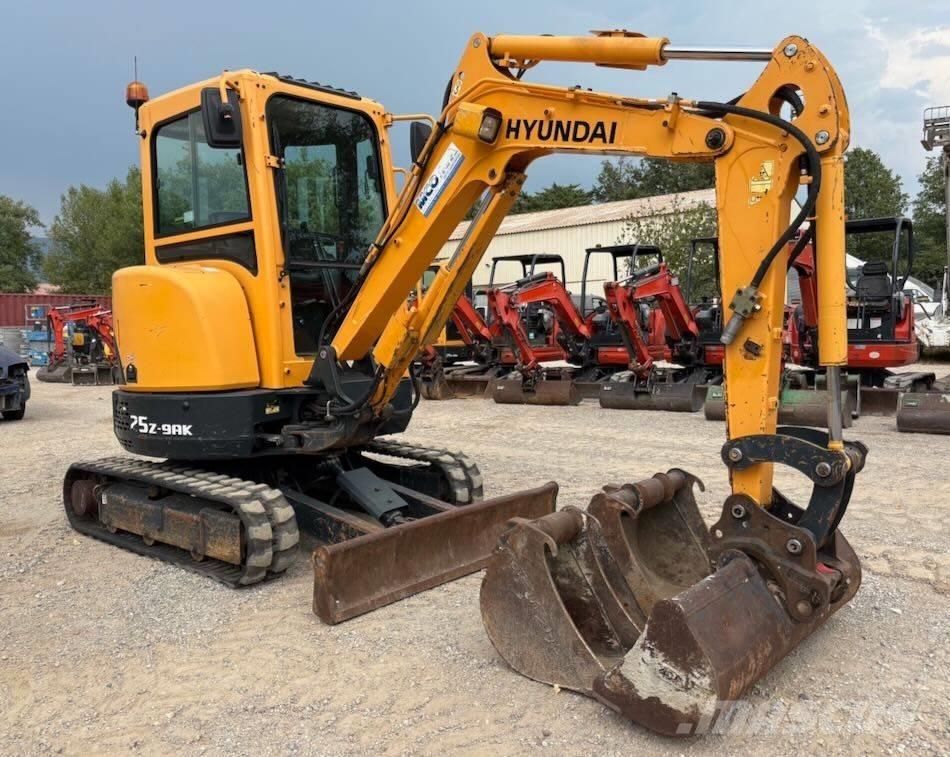 Hyundai R25Z-9 AK Minibagger < 7t