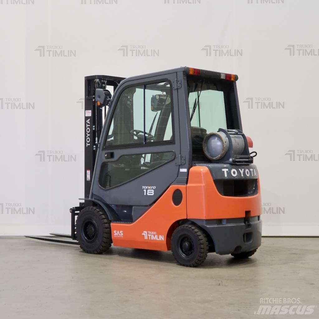 Toyota 02-8FGF18 Gas Stapler