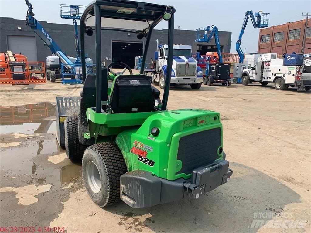 Avant 528 Radlader