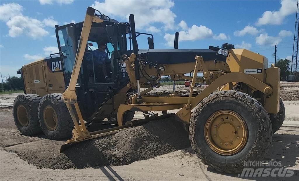 CAT 120M2 AWD Grader