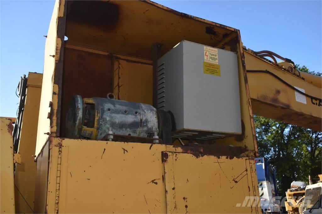 CAT 215B LC Raupenbagger