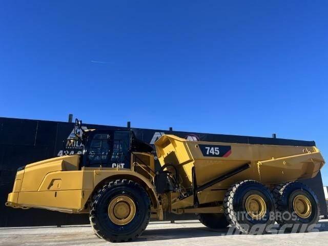 CAT 745 Dumper - Knickgelenk