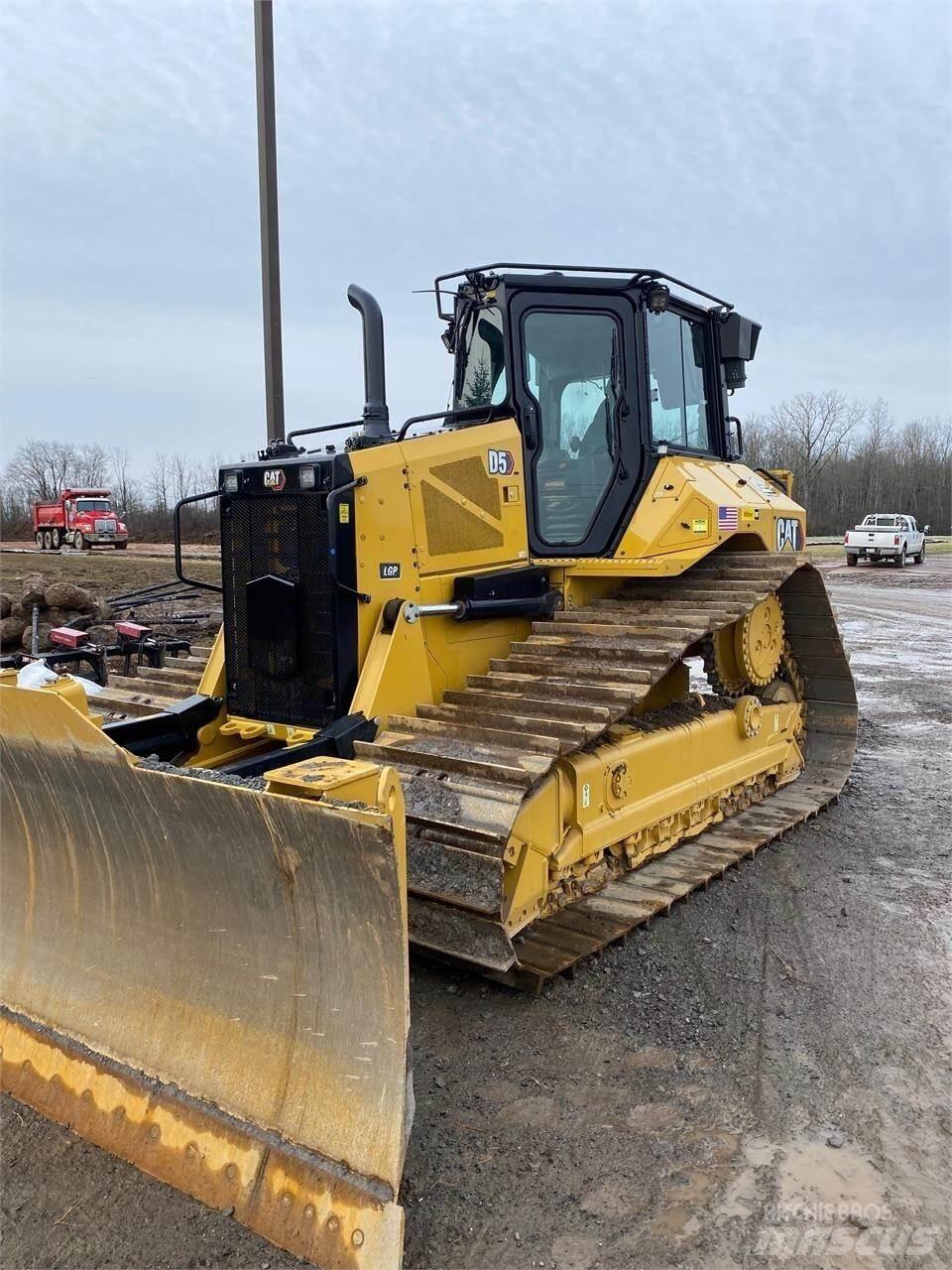 CAT D5 LGP Bulldozer