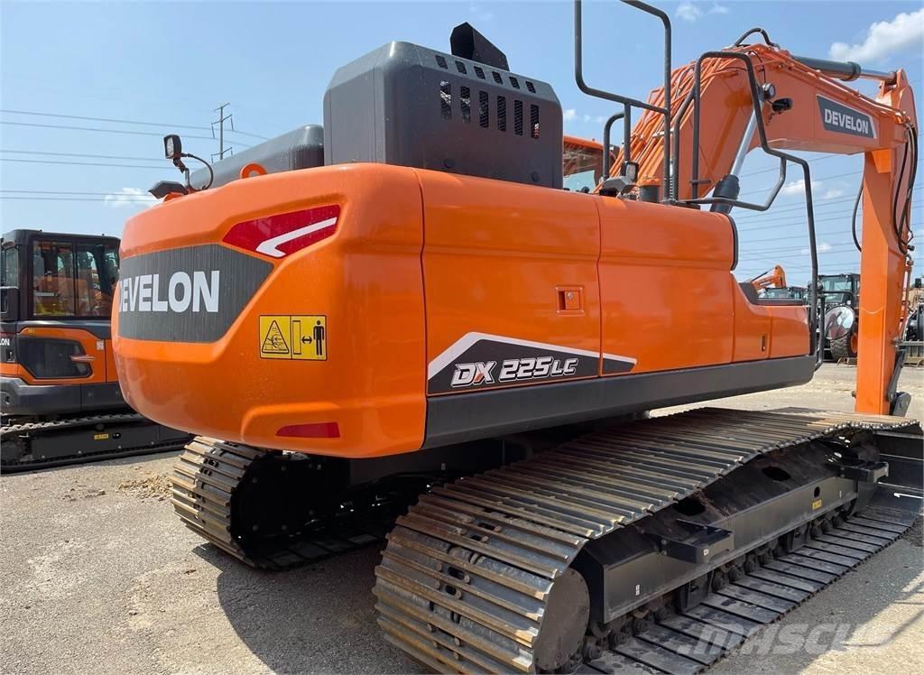Develon DX225 LC-7 Raupenbagger