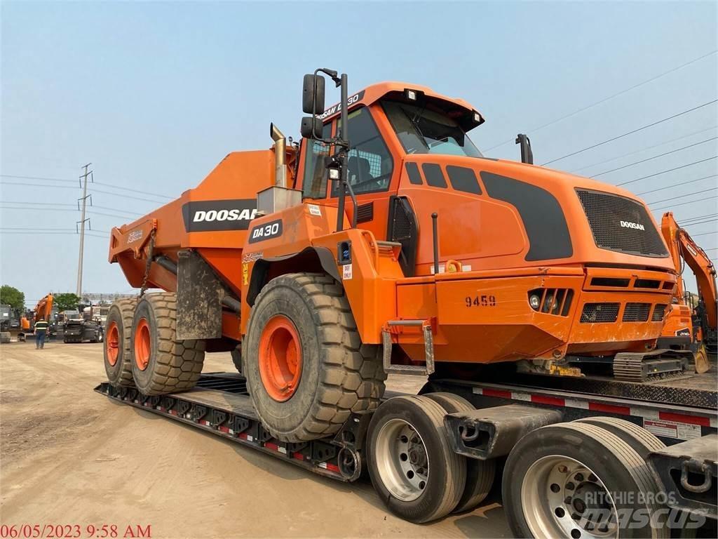 Doosan DA30-5 Dumper - Knickgelenk