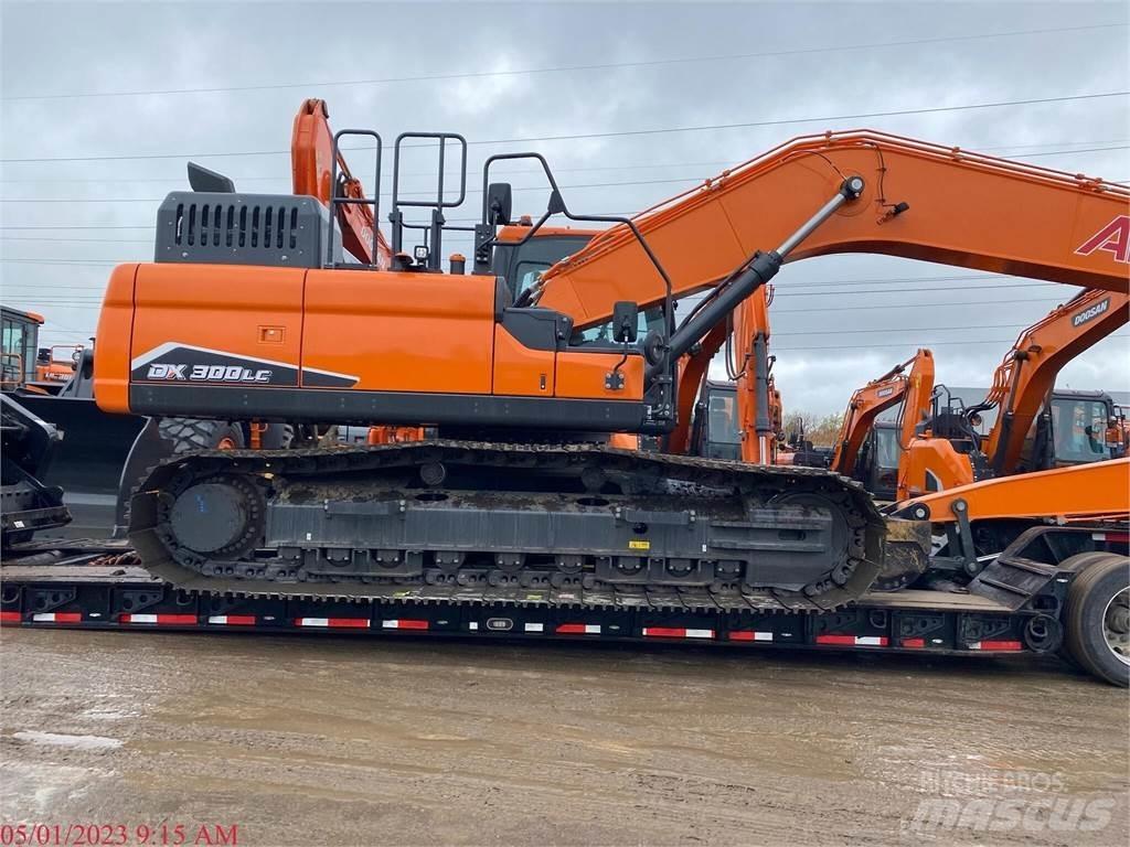 Doosan DX300 LC Raupenbagger