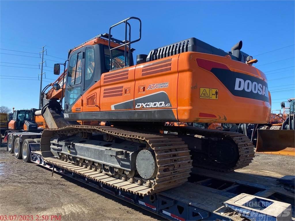 Doosan DX300 LC-5 Materialumschlag