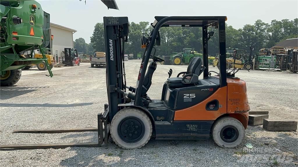 Doosan G25P-5 Andere Gabelstapler