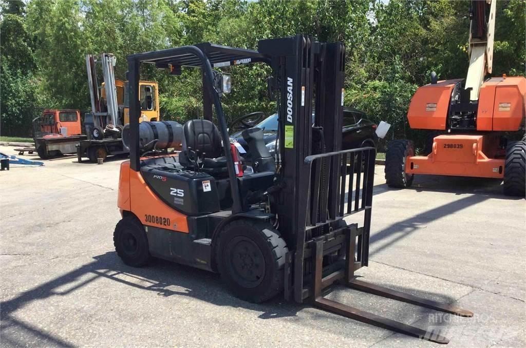 Doosan G25P-5 Andere Gabelstapler