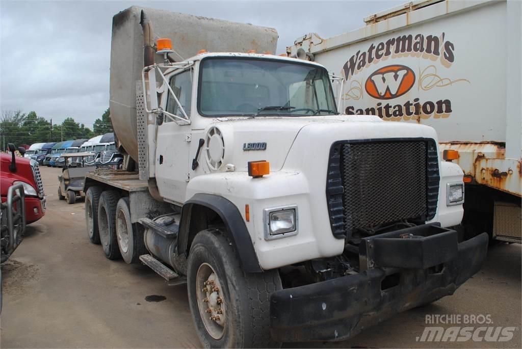 Ford L8000 Beton-Mischfahrzeuge